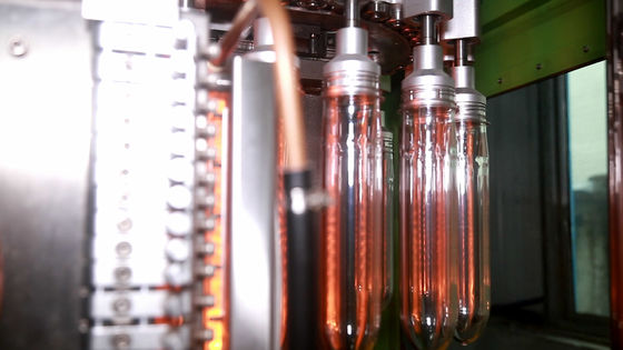 PLC Control 20 Liters PET Blowing Machine 4000BPH~3200BPH Output