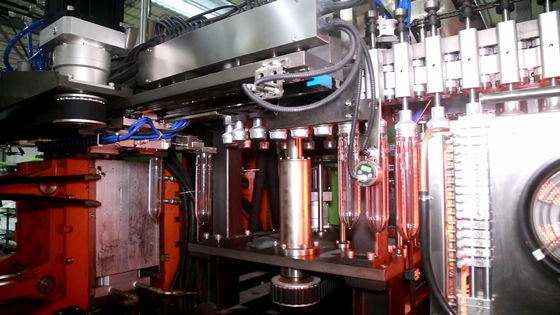 PLC Control 20 Liters PET Blowing Machine 4000BPH~3200BPH Output